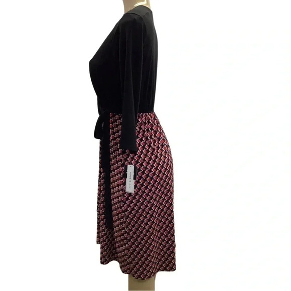 Robbie Bee Size Small 3/4 Sleeve Elastic Waist Side Knot Dress. New With Tags - Picture 4 of 8